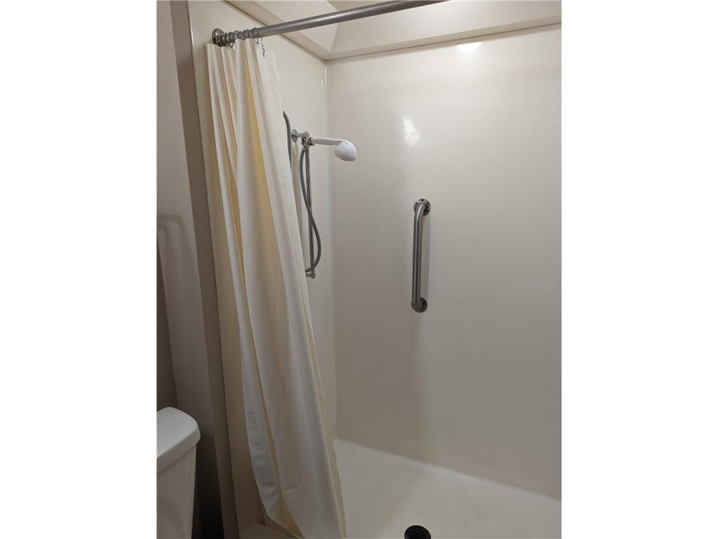 200 S 4th Street #21 Marshall MN 56258 7053012 image9