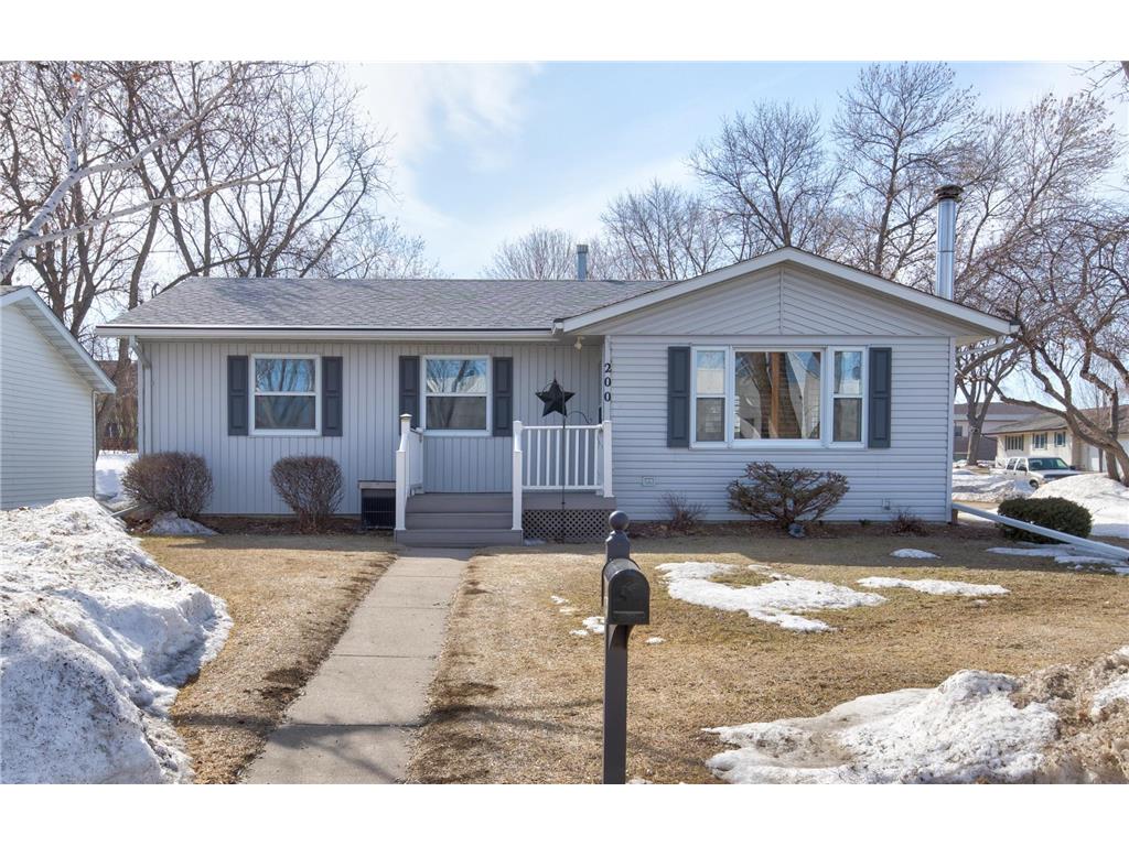 200 Sunrise Lane Marshall MN 56258 6351334 image1