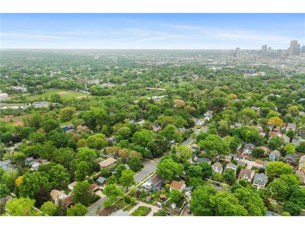 200 Thomas Avenue S Minneapolis MN 55405 7074818 image112