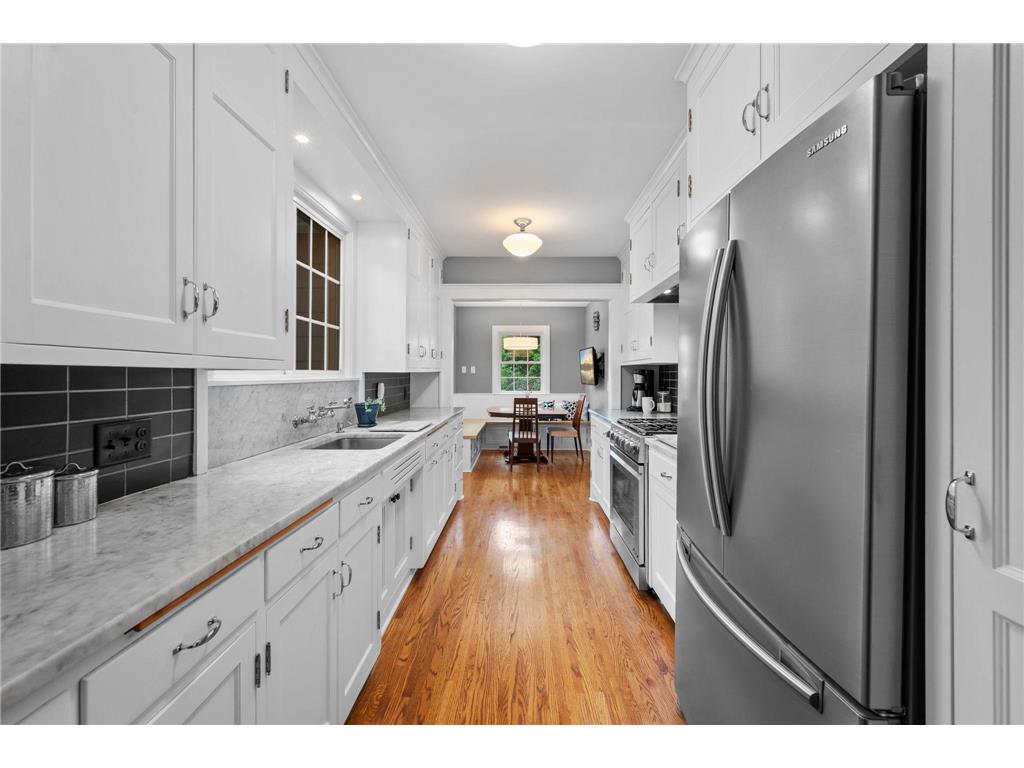 200 Thomas Avenue S Minneapolis MN 55405 7074818 image30