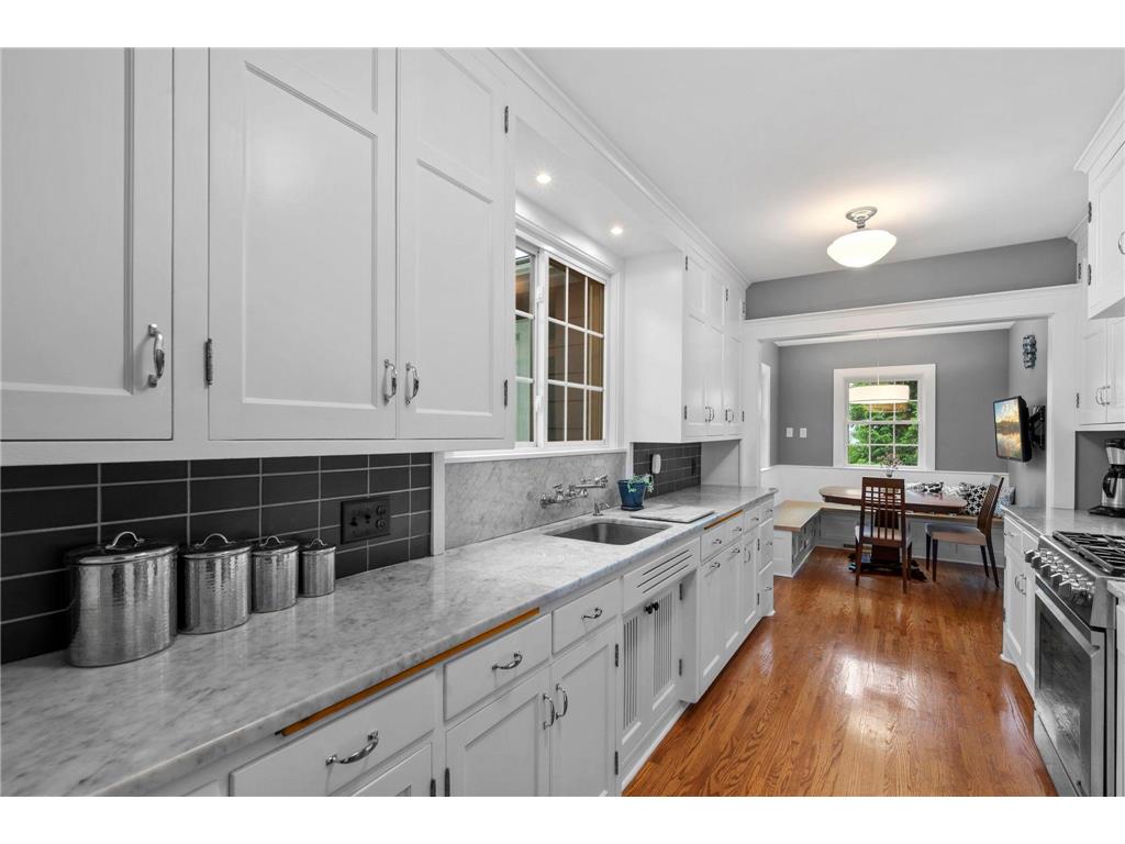 200 Thomas Avenue S Minneapolis MN 55405 7074818 image31