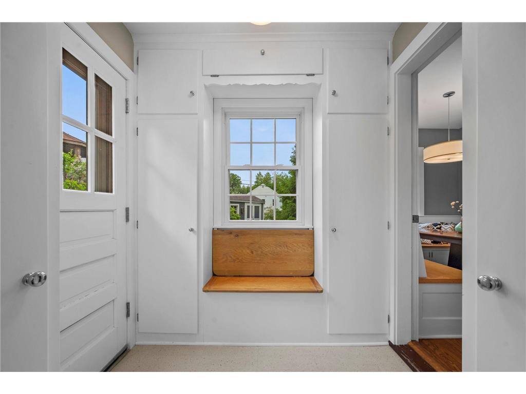 200 Thomas Avenue S Minneapolis MN 55405 7074818 image39