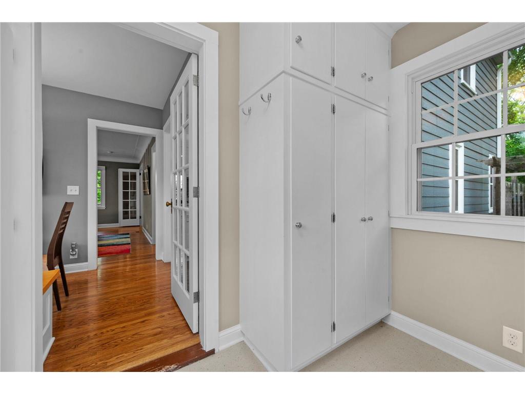 200 Thomas Avenue S Minneapolis MN 55405 7074818 image41