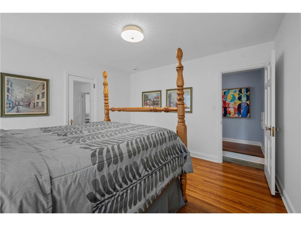 200 Thomas Avenue S Minneapolis MN 55405 7074818 image61