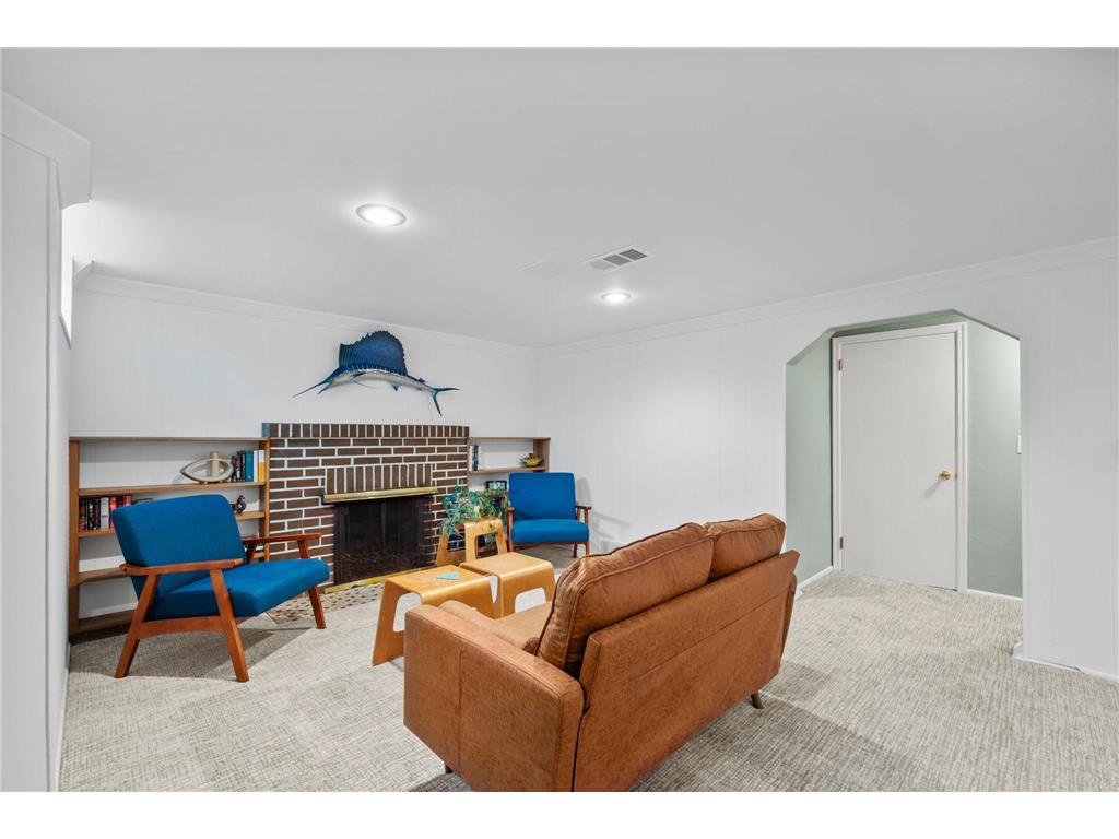 200 Thomas Avenue S Minneapolis MN 55405 7074818 image85