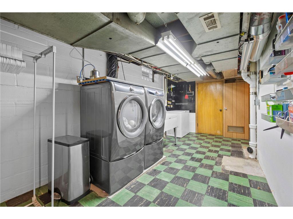 200 Thomas Avenue S Minneapolis MN 55405 7074818 image88