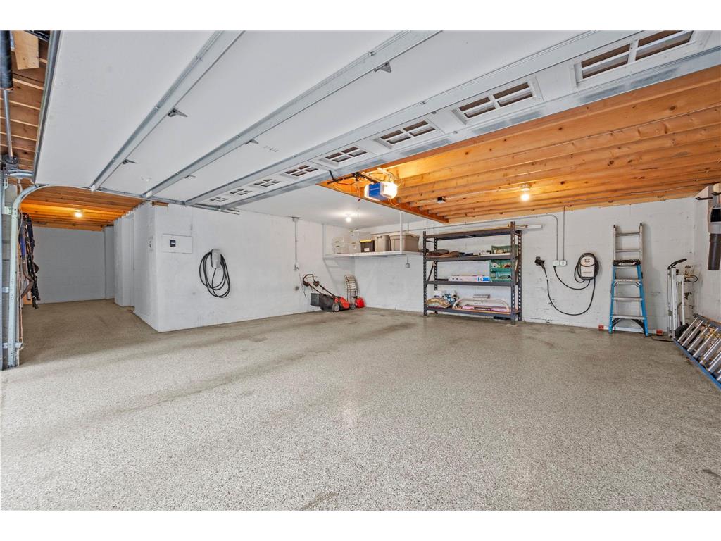 200 Thomas Avenue S Minneapolis MN 55405 7074818 image93