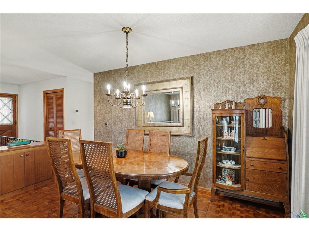 200 W 107th Street Bloomington MN 55420 7038253 image10