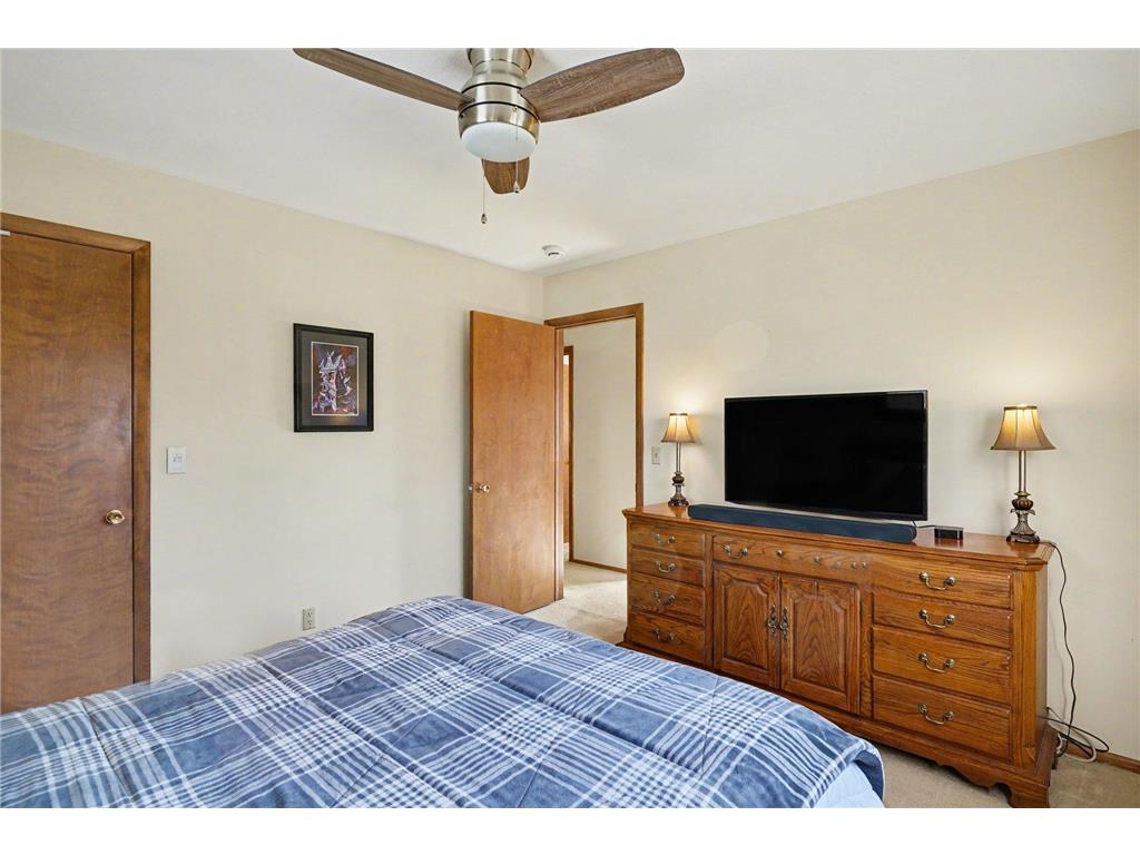 200 W 107th Street Bloomington MN 55420 7038253 image13