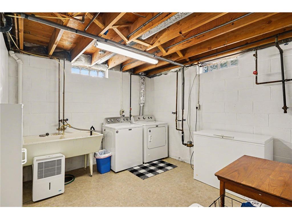 200 W 107th Street Bloomington MN 55420 7038253 image22