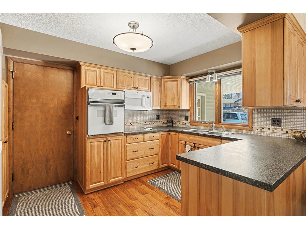 200 W 107th Street Bloomington MN 55420 7038253 image7