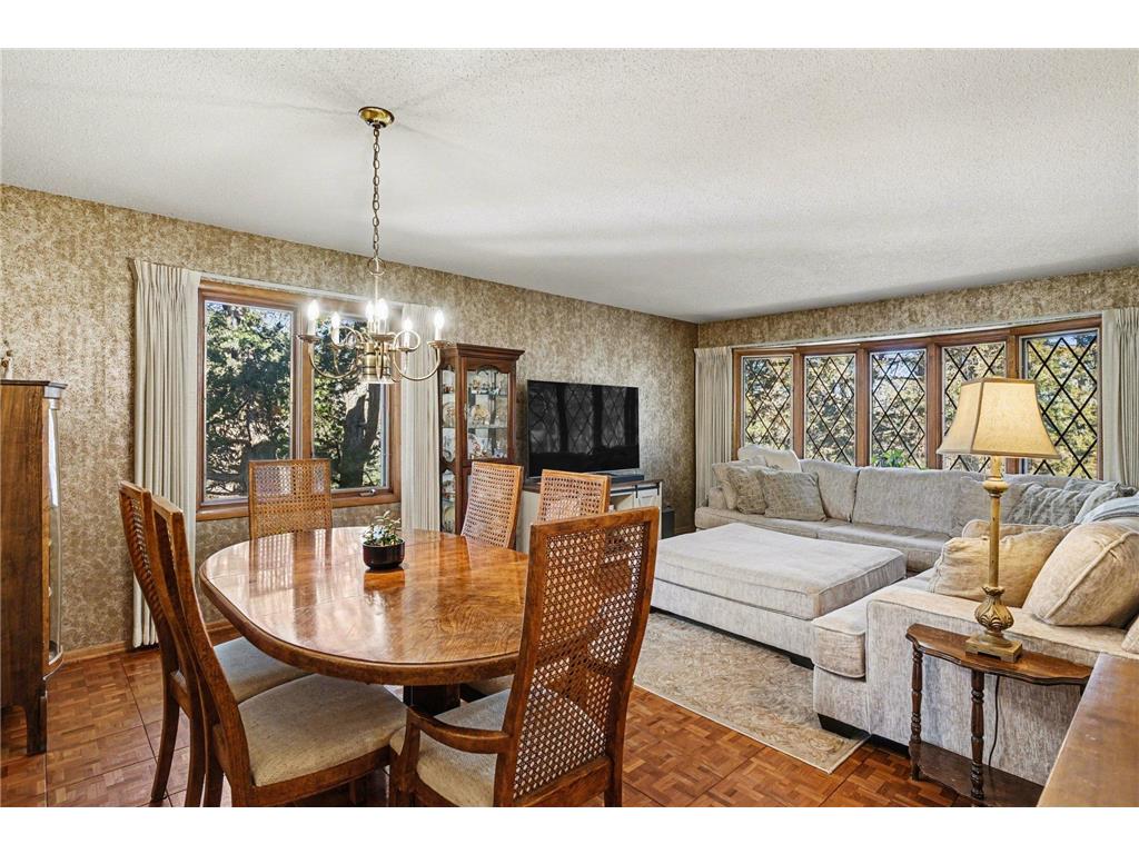 200 W 107th Street Bloomington MN 55420 7038253 image9