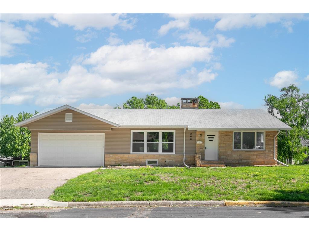 200 W 3 1/2 Street, Waconia, MN, 55387 MLS 6215331 Edina Realty