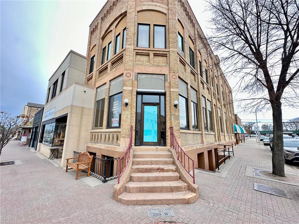 200 W Lincoln Avenue, Fergus Falls, MN, 56537 MLS 6369245 Edina Realty