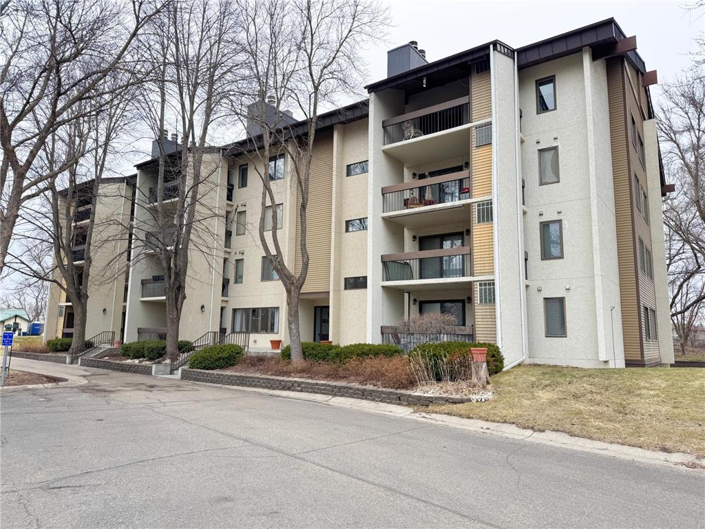 200 Willow Court #2A Fergus Falls MN 56537 7053888 image1