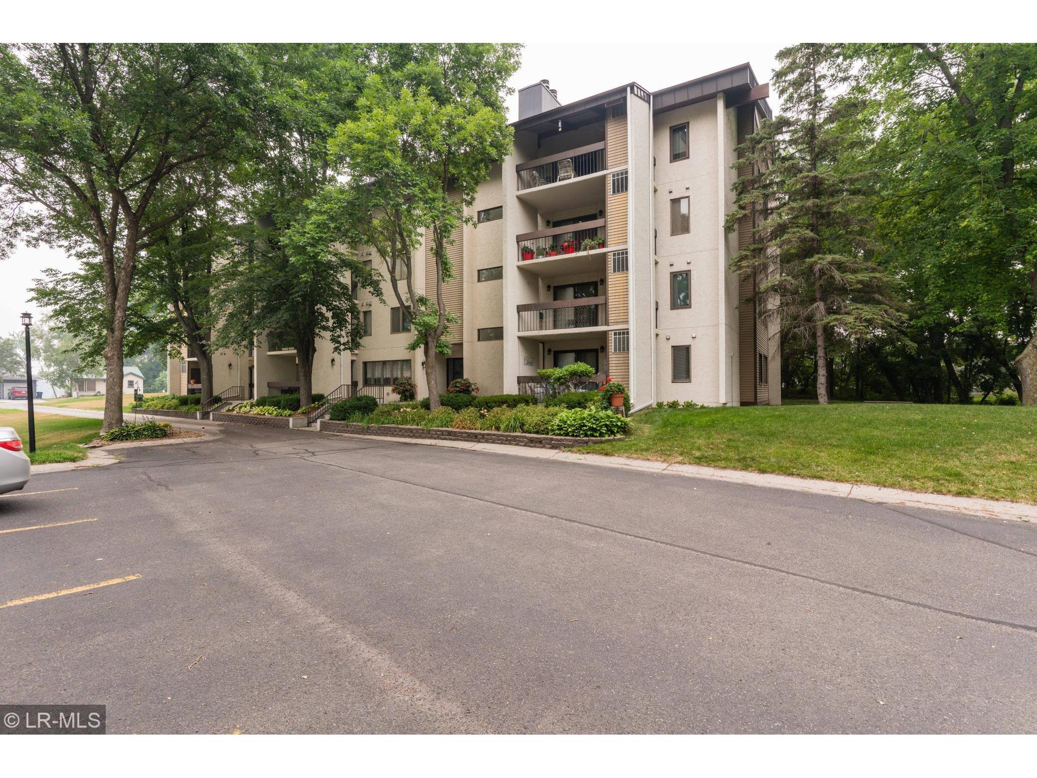 200 Willow Court 2C, Fergus Falls, MN 56537 MLS 6073664 Edina Realty