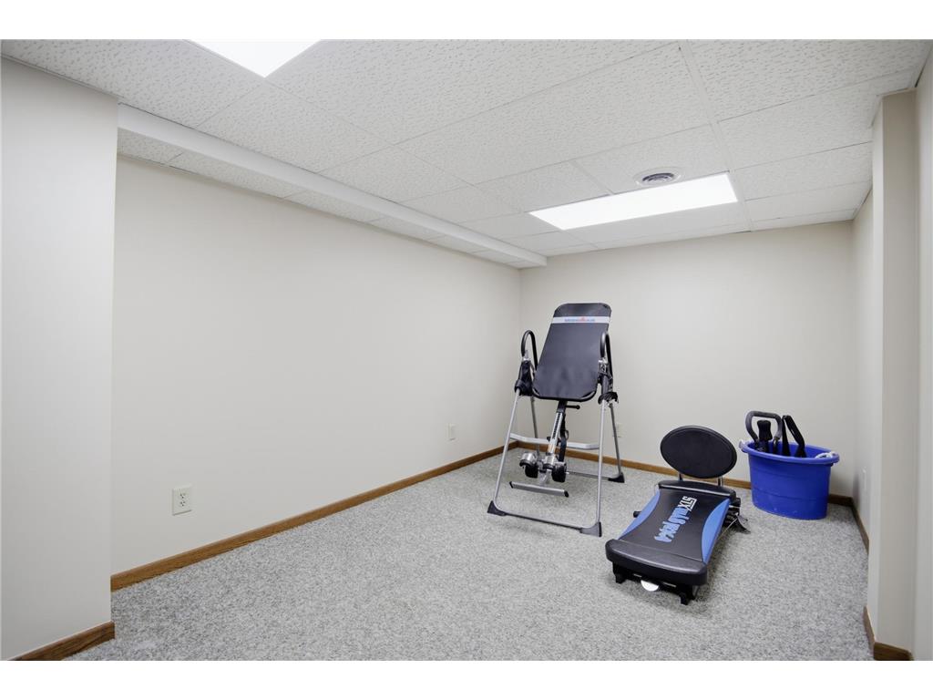 2000 9th Street SW Austin MN 55912 7077528 image36