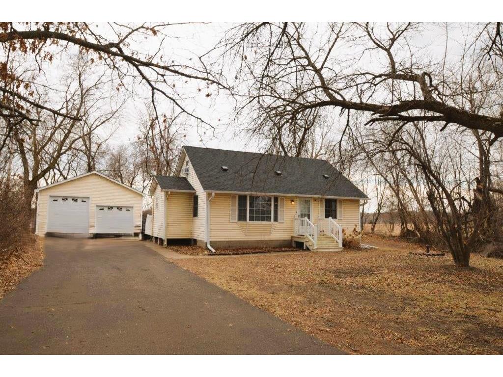2000 Deerwood Lane NE Wyoming MN 55092 6692756 image1
