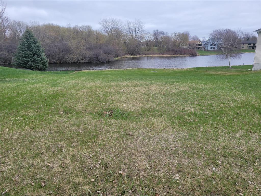 2000 Greenwood Drive Albert Lea MN 56007 - Fountain 6322534 image1