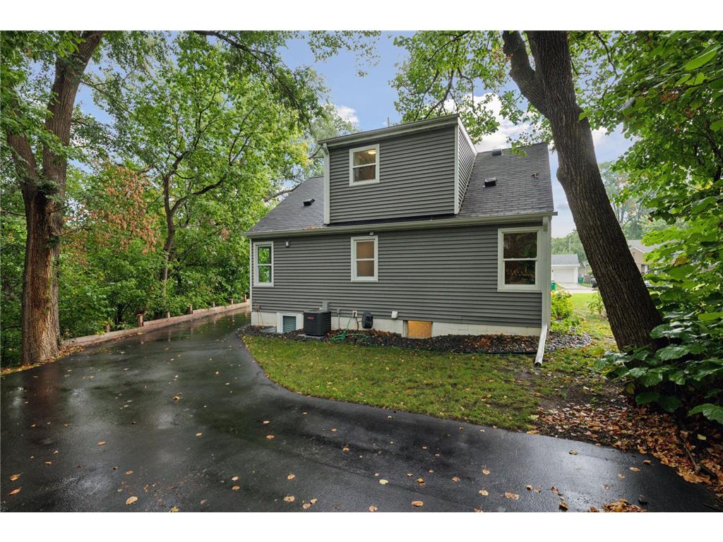2000 Hampshire Avenue S Saint Louis Park MN 55426 7048819 image34