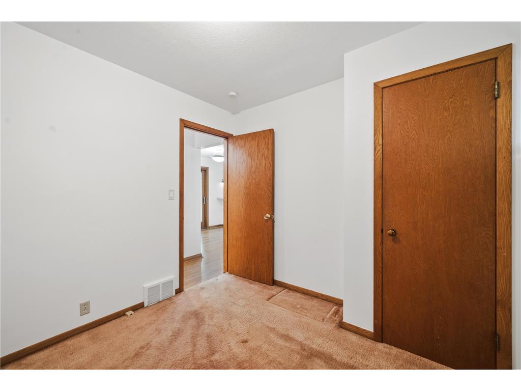 2000 Ordway Street Golden Valley MN 55422 7041568 image14