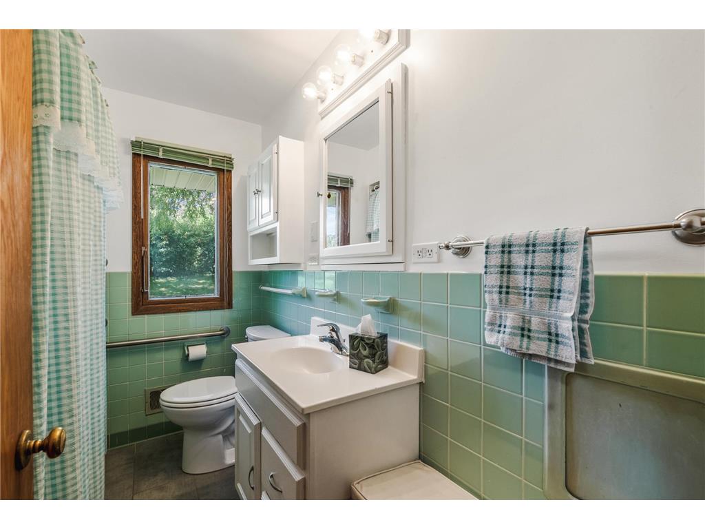 2000 Ordway Street Golden Valley MN 55422 7041568 image15