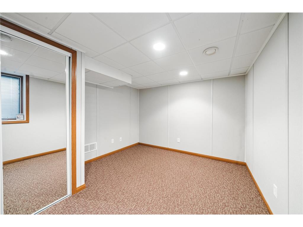 2000 Ordway Street Golden Valley MN 55422 7041568 image26