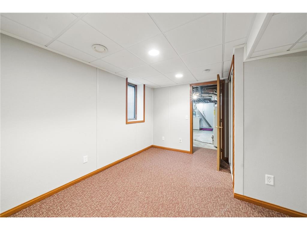2000 Ordway Street Golden Valley MN 55422 7041568 image27