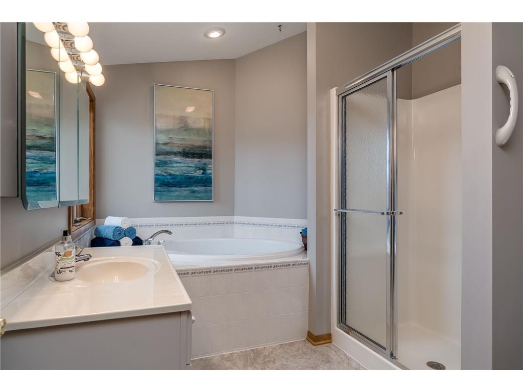 2000 Roe Crest Drive North Mankato MN 56003 7045158 image28