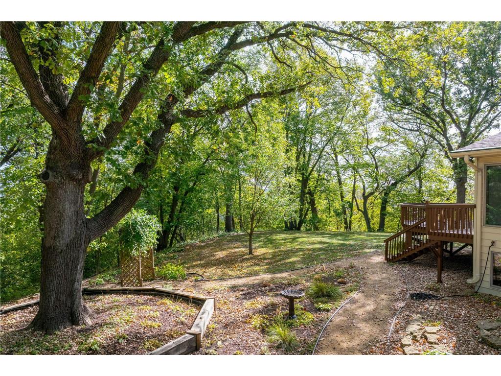 2000 Roe Crest Drive North Mankato MN 56003 7045158 image3