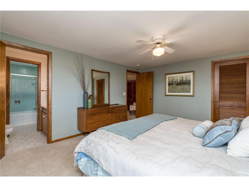 2000 Roe Crest Drive North Mankato MN 56003 7045158 image38