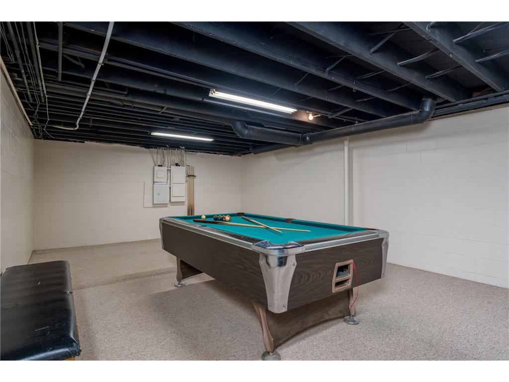 2000 Roe Crest Drive North Mankato MN 56003 7045158 image47