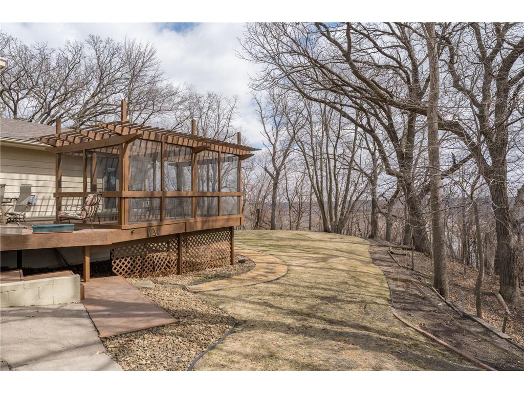 2000 Roe Crest Drive North Mankato MN 56003 7045158 image52