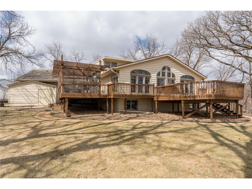 2000 Roe Crest Drive North Mankato MN 56003 7045158 image53