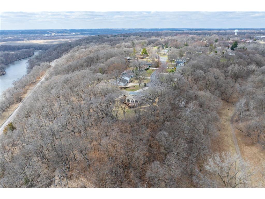 2000 Roe Crest Drive North Mankato MN 56003 7045158 image68