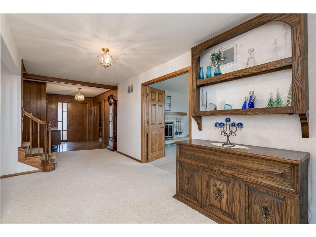 2000 Roe Crest Drive North Mankato MN 56003 7045158 image7