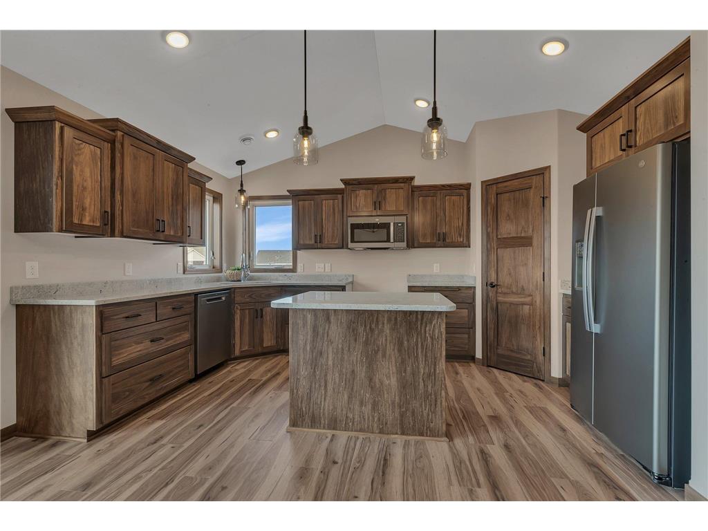 2000 Sandstone Loop N Sartell MN 56377 6782474 image7