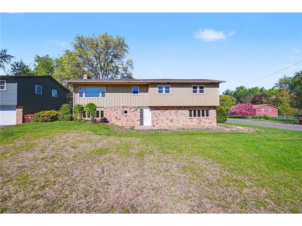 2000 Westview Drive Hastings MN 55033 7106851 image1