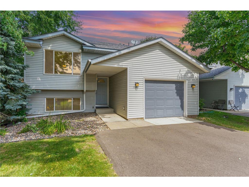 20007 Ideal Way, Lakeville, MN, 55044 | MLS: 6779036 | Edina Realty