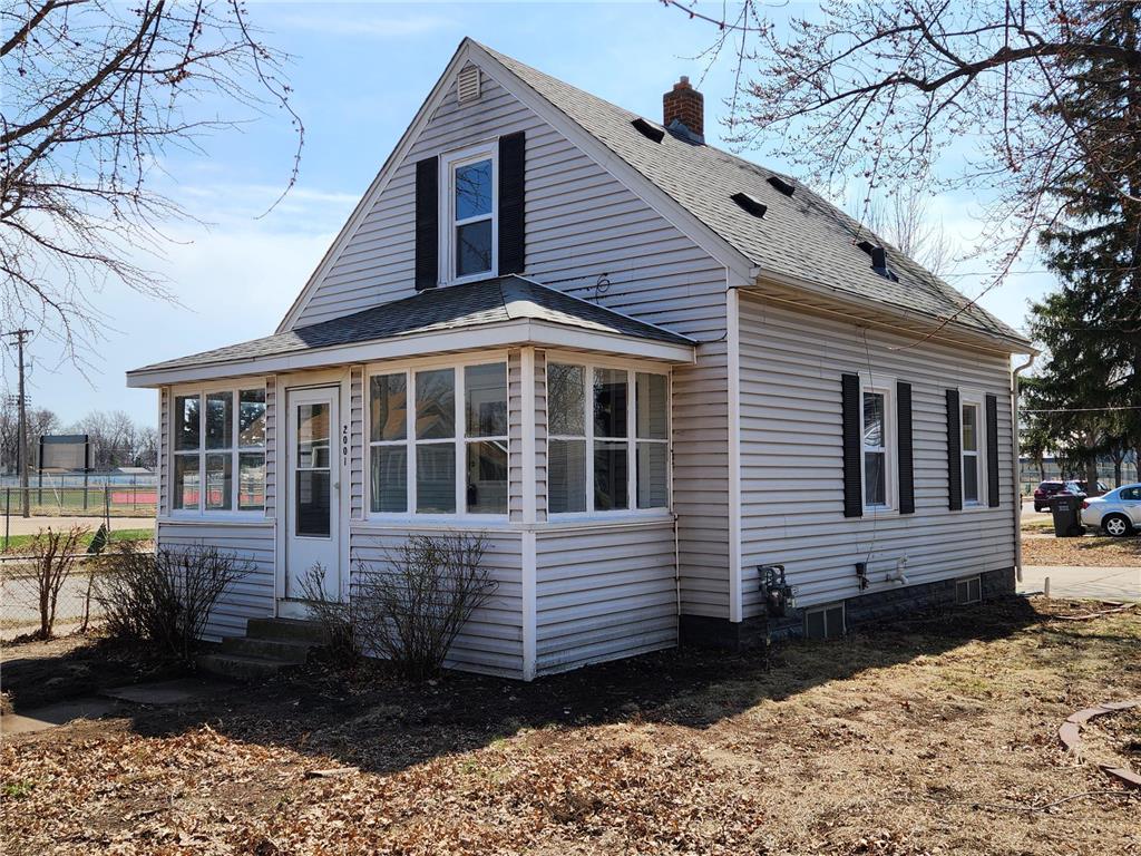 2001 43rd Avenue N Minneapolis MN 55412 6702377 image1