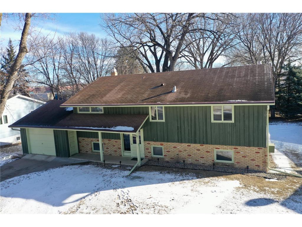 2001 5th Street SW Willmar MN 56201 6654717 image1