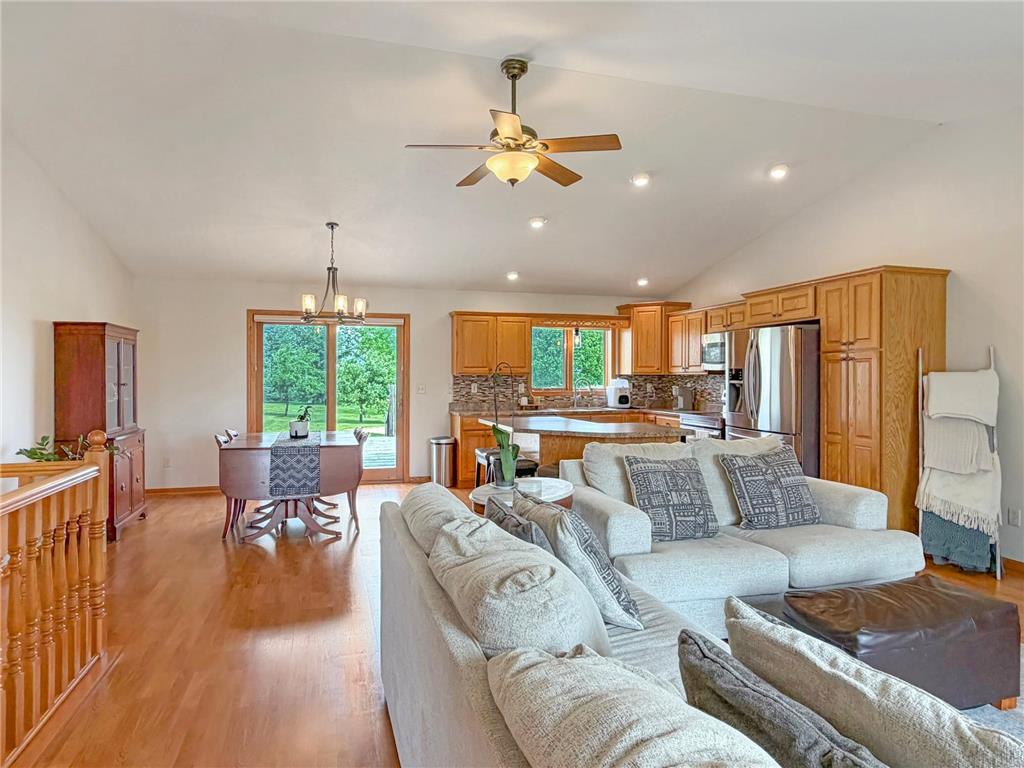 2001 Eastbay Avenue Balaton MN 56115 7084500 image9