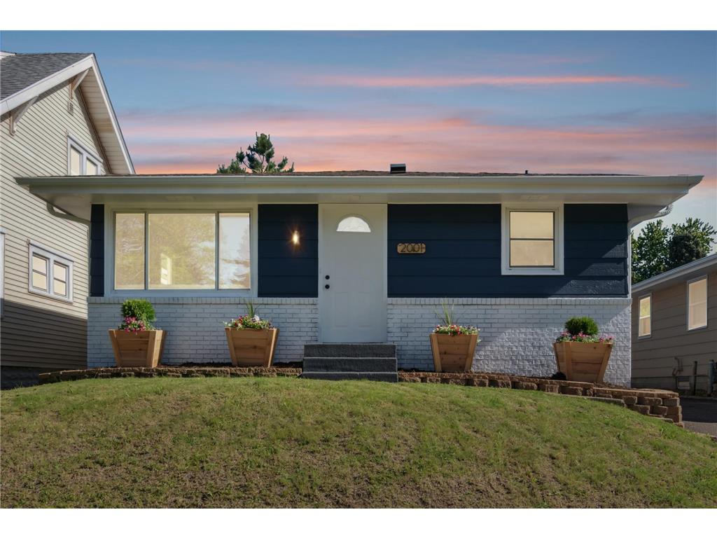 2001 Minnehaha Avenue E Saint Paul MN 55119 6548379 image1