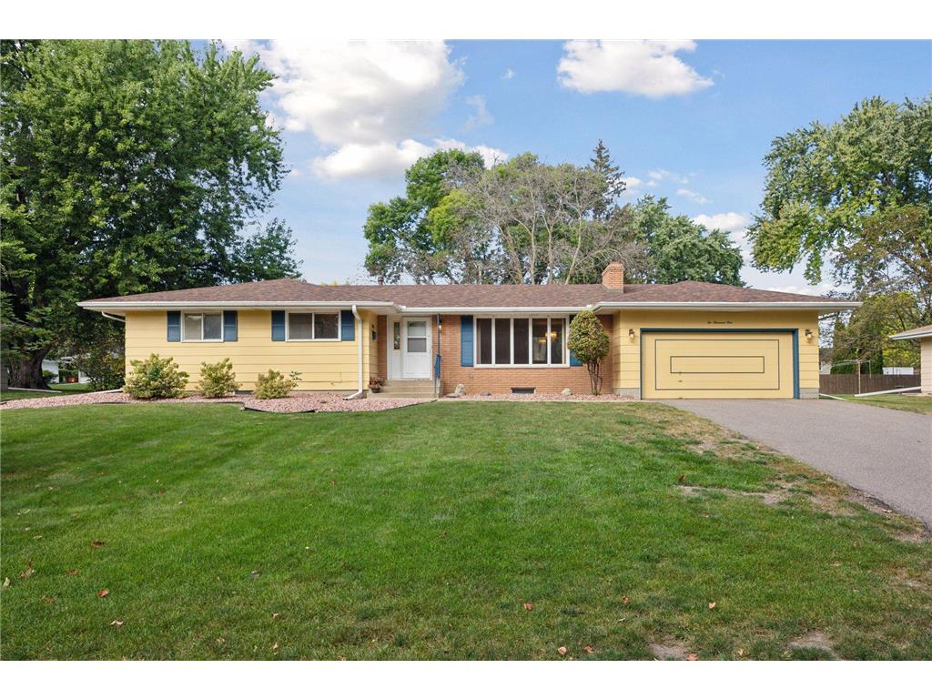 2001 Rhode Island Avenue N Golden Valley MN 55427 6608924 image1