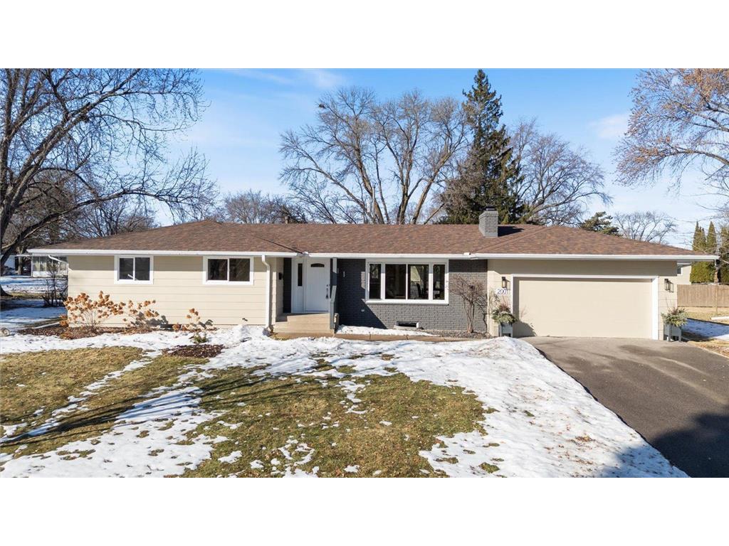 2001 Rhode Island Avenue N Golden Valley MN 55427 7023274 image1