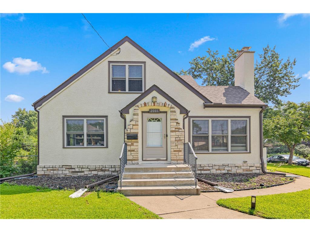 2001 Washington Street NE Minneapolis MN 55418 6807355 image1