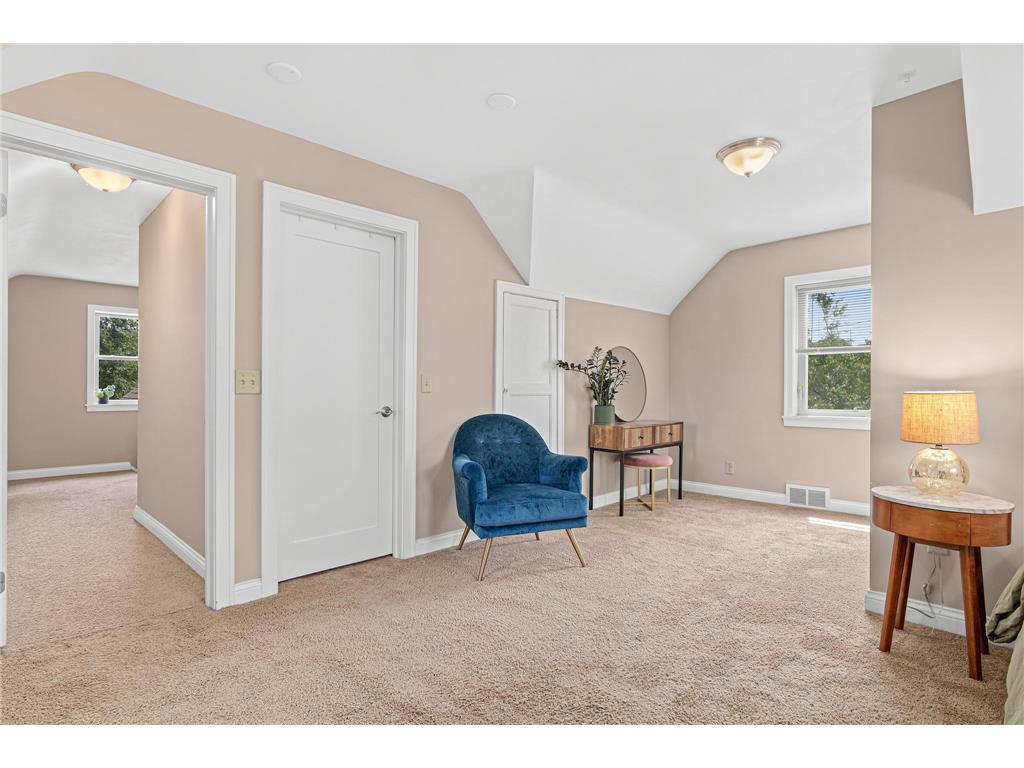 2001 Washington Street NE Minneapolis MN 55418 6807355 image12