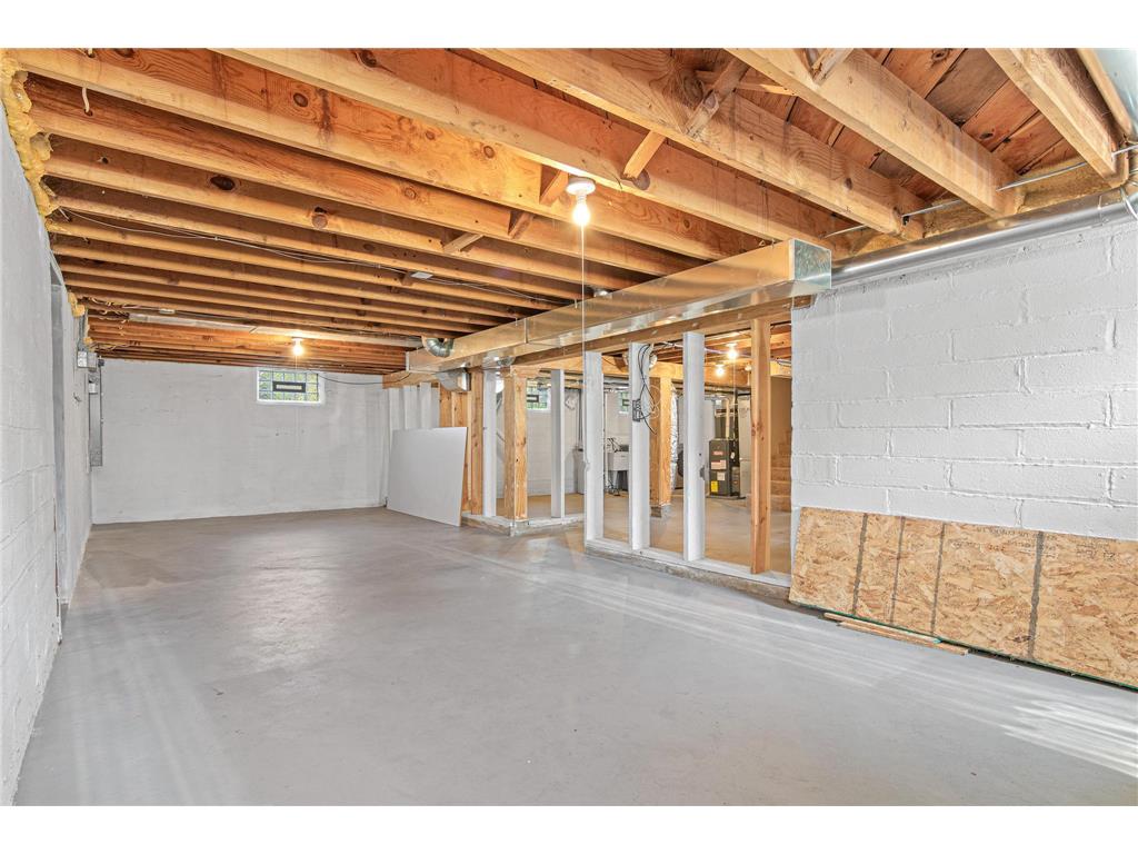 2001 Washington Street NE Minneapolis MN 55418 6807355 image19