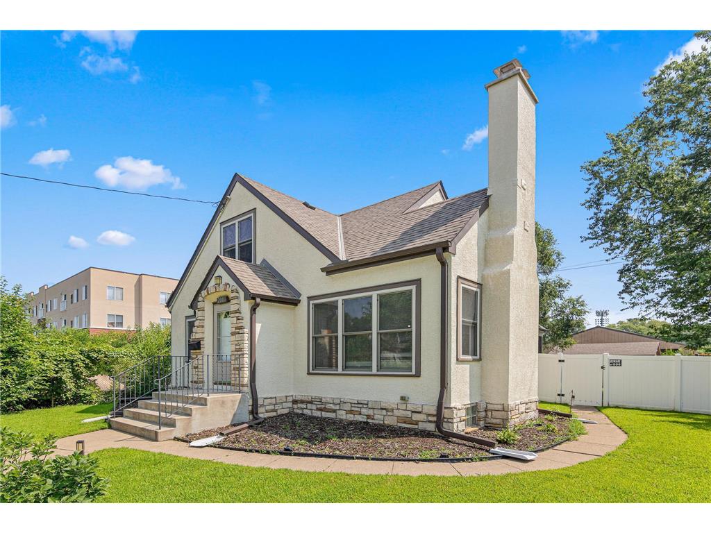 2001 Washington Street NE Minneapolis MN 55418 6807355 image22