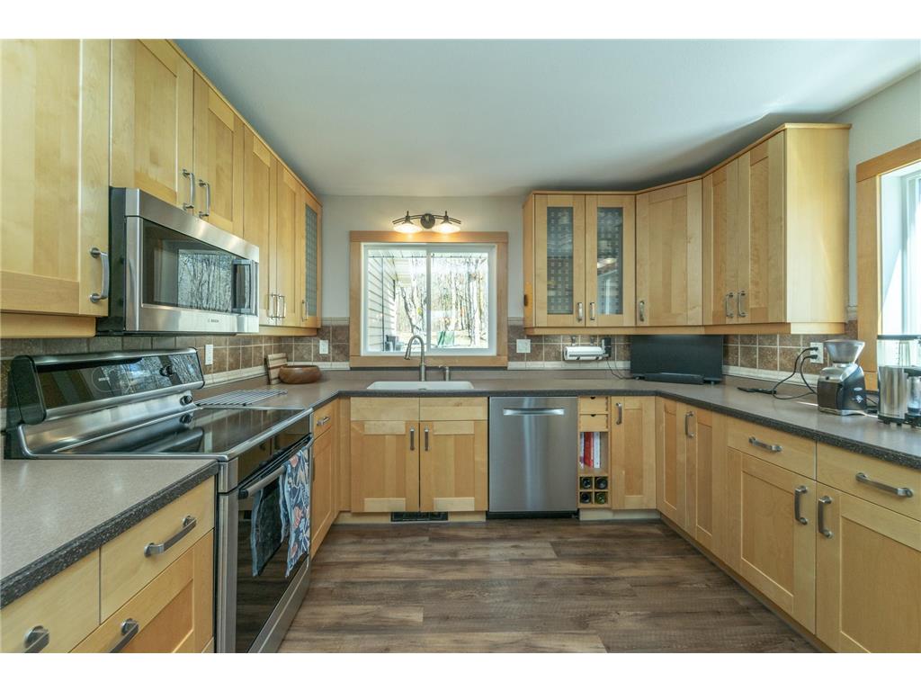 20010 Reed Court NW Liberty Twp MN 56601 - Long Lake 7064907 image18